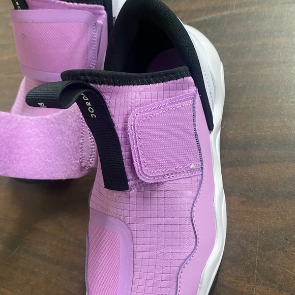 Nike Jordan Girls Size 1 Purple and Black Slip-On Sneakers Like New - Picture 11 of 14